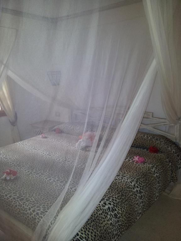 Kola Beach Resort Mambrui Chambre photo
